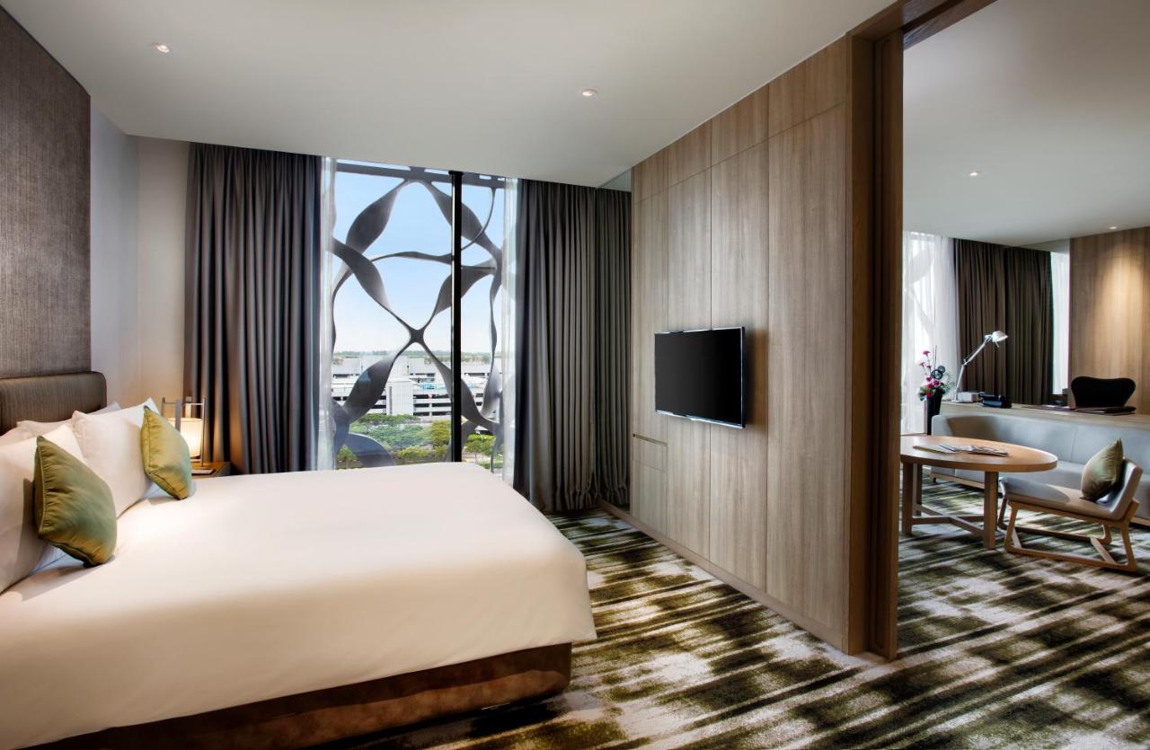 Crowne Plaza Changi Airport singapore