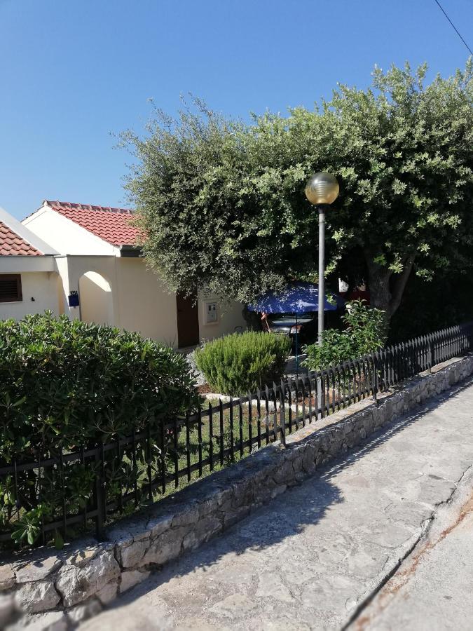 Apartment Basic - B&B Petrcane