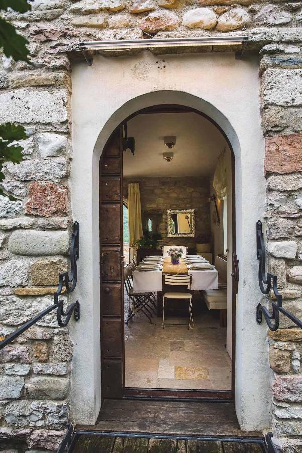MarcheAmore - La Roccaccia relax, art & nature - B&B Montefortino