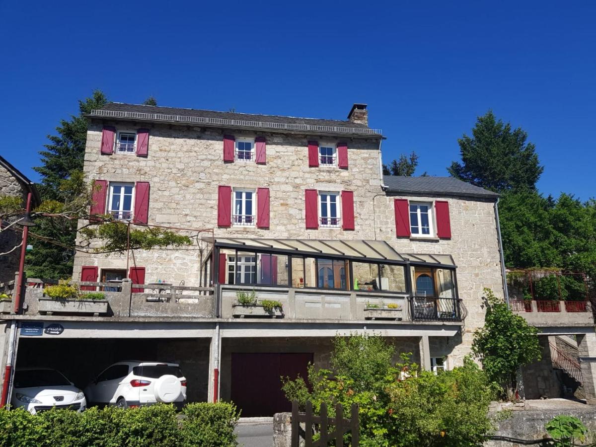 Maison d'Hôtes "La Pierre Pointue" - Chambres d’hôtes