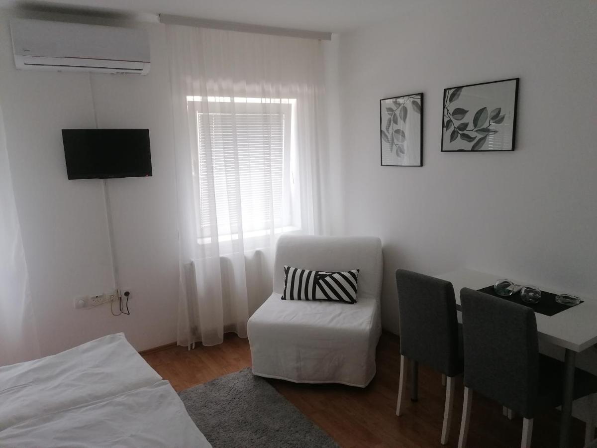 Triple Room with Bathroom