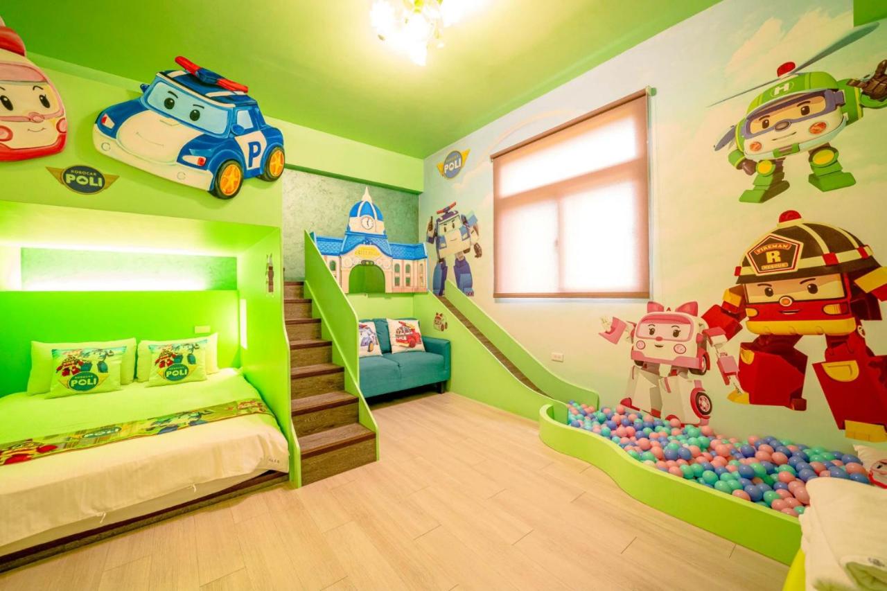 Quadruple Room with Mountain View