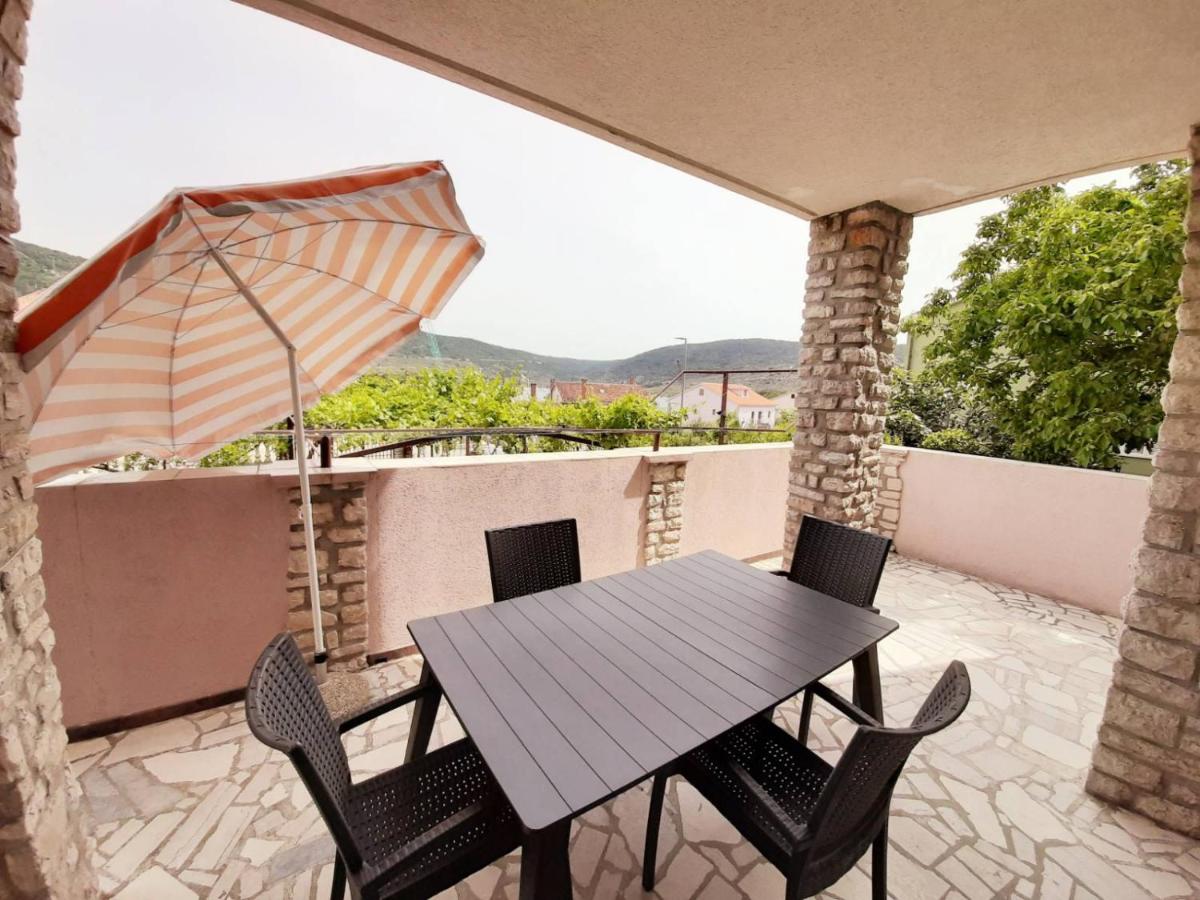 Apartamento de 2 dormitorios con vistas al mar