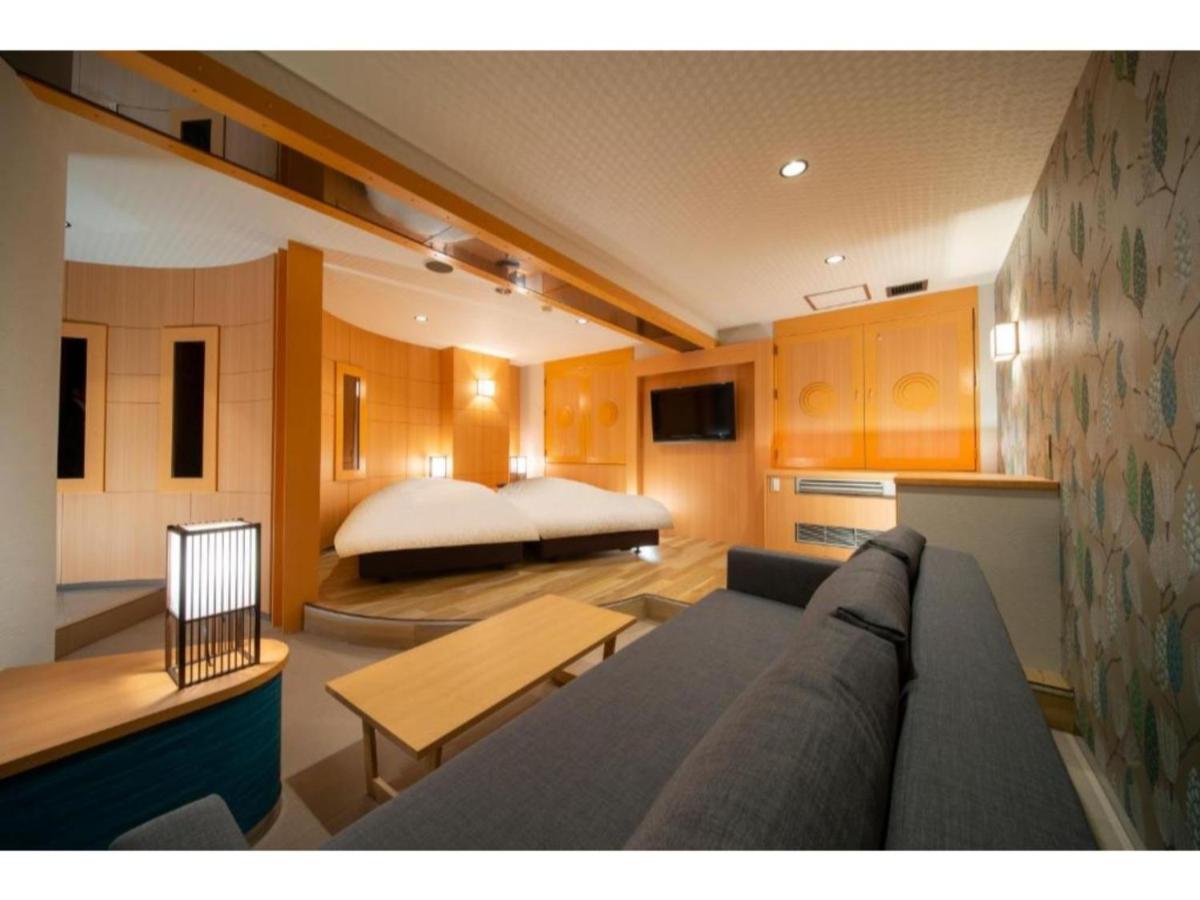 B&B Ōgaki - Royal Hotel Uohachi Bettei - Vacation STAY 81419 - Bed and Breakfast Ōgaki