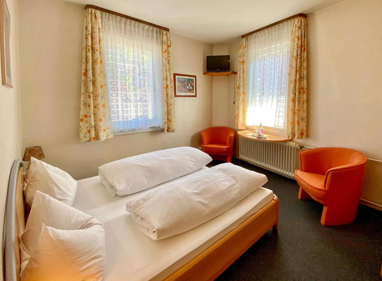 Familiekamer met Eigen Badkamer