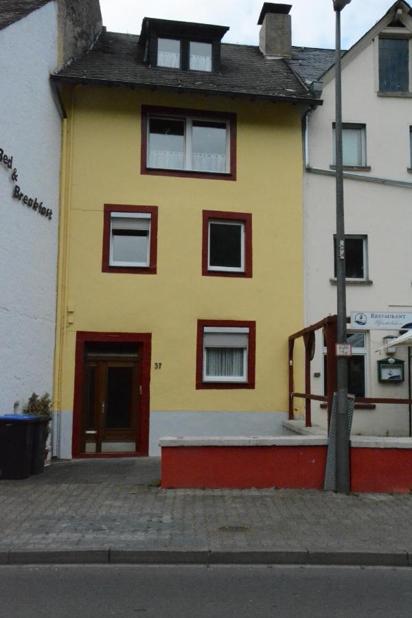 B&B Bernkastel-Kues - Ferienwohnung Nikolaus - Bed and Breakfast Bernkastel-Kues