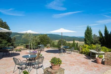 Podere La Castellina - B&B Podere Poggiaccio