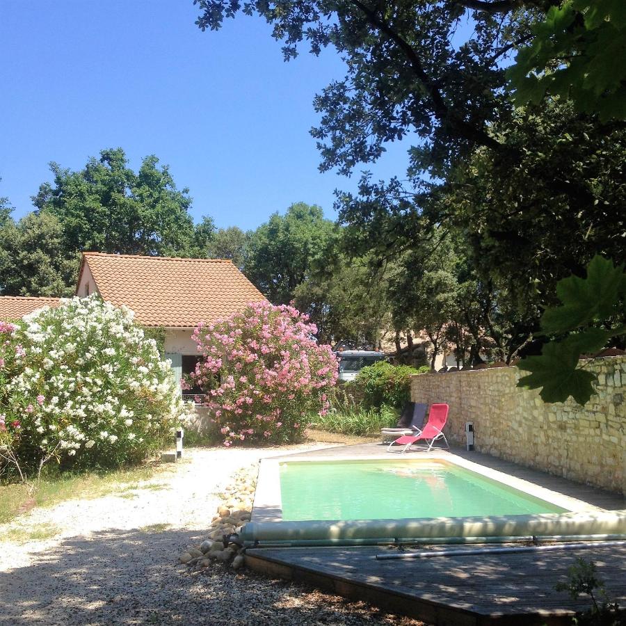 B&B Arpaillargues-et-Aureillac - Villa de 3 chambres avec piscine privee jardin clos et wifi a Arpaillargues et Aureillac - Bed and Breakfast Arpaillargues-et-Aureillac