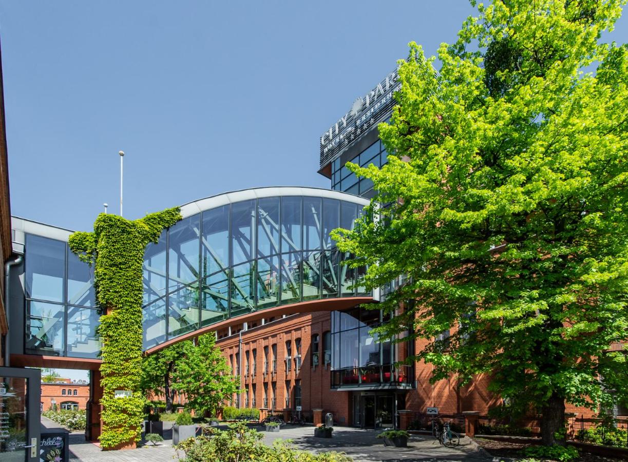 Super-Apartamenty City Park I BASEN, SAUNA - B&B Posnania