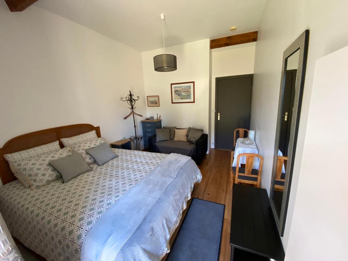 Doppelzimmer mit Gartenblick