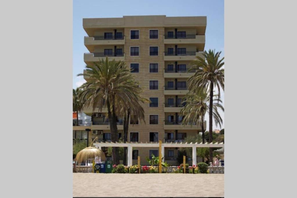 Apartamento RONDA 4 en primera linea de playa - Bed and Breakfast Fuengirola