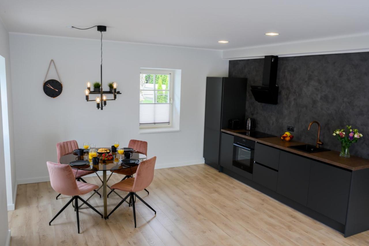 Castella Apartments - B&B Pärnu