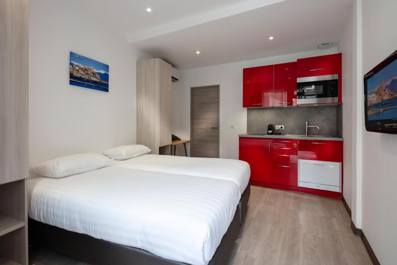 Estudio con terraza
