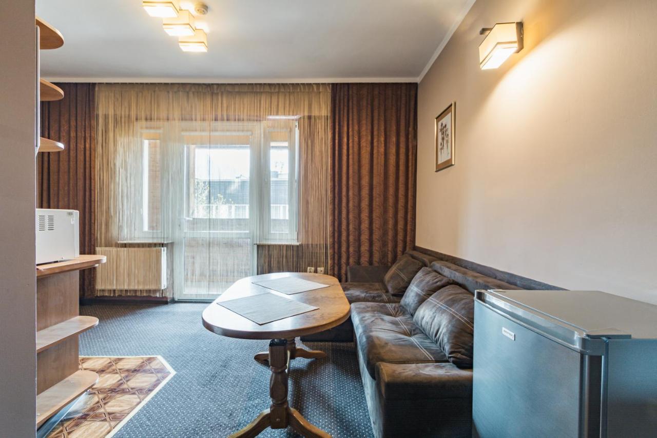 One-Bedroom Apartment with Balcony