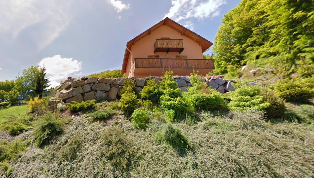 Appartement confortable à Cornimont 30 m² vue montagne - Ferienwohnung Cornimont