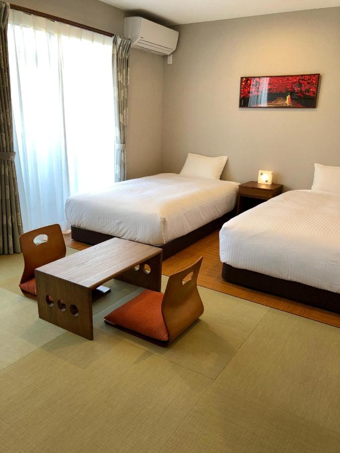 Superior Twin Room with Tatami Area and Balcony