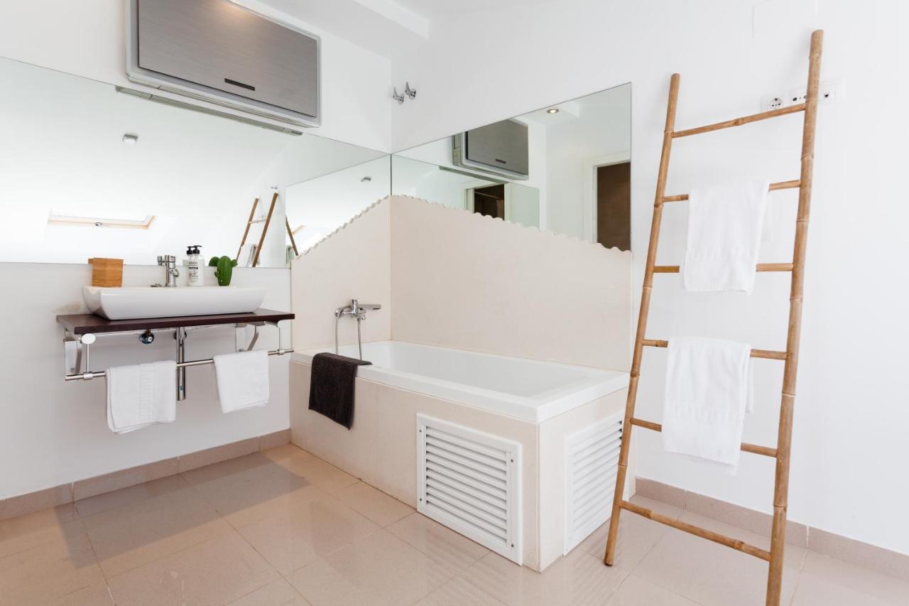 Sunset Boutique Duplex - Bed and Breakfast
