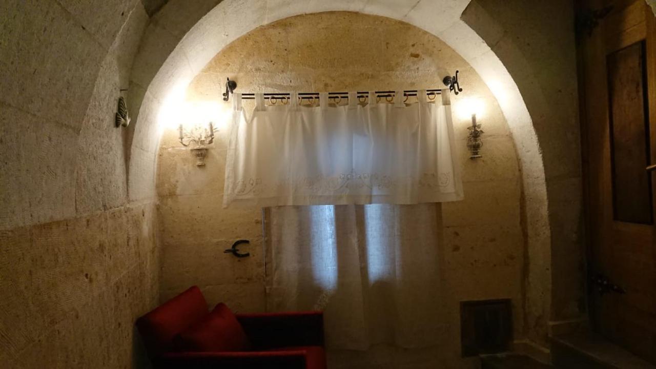 Kleines Zweibettzimmer