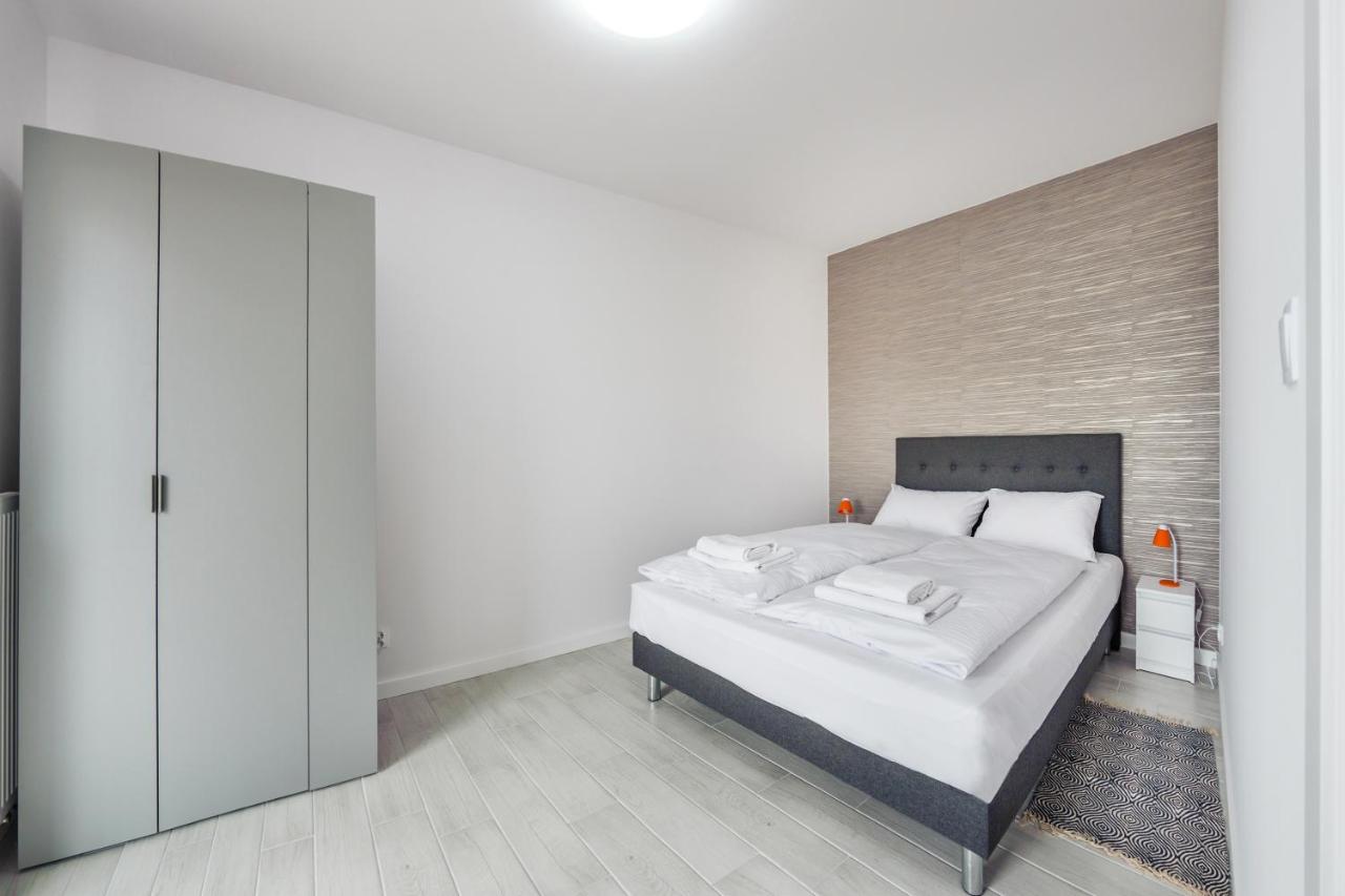 One-Bedroom Apartment with Partial Sea View