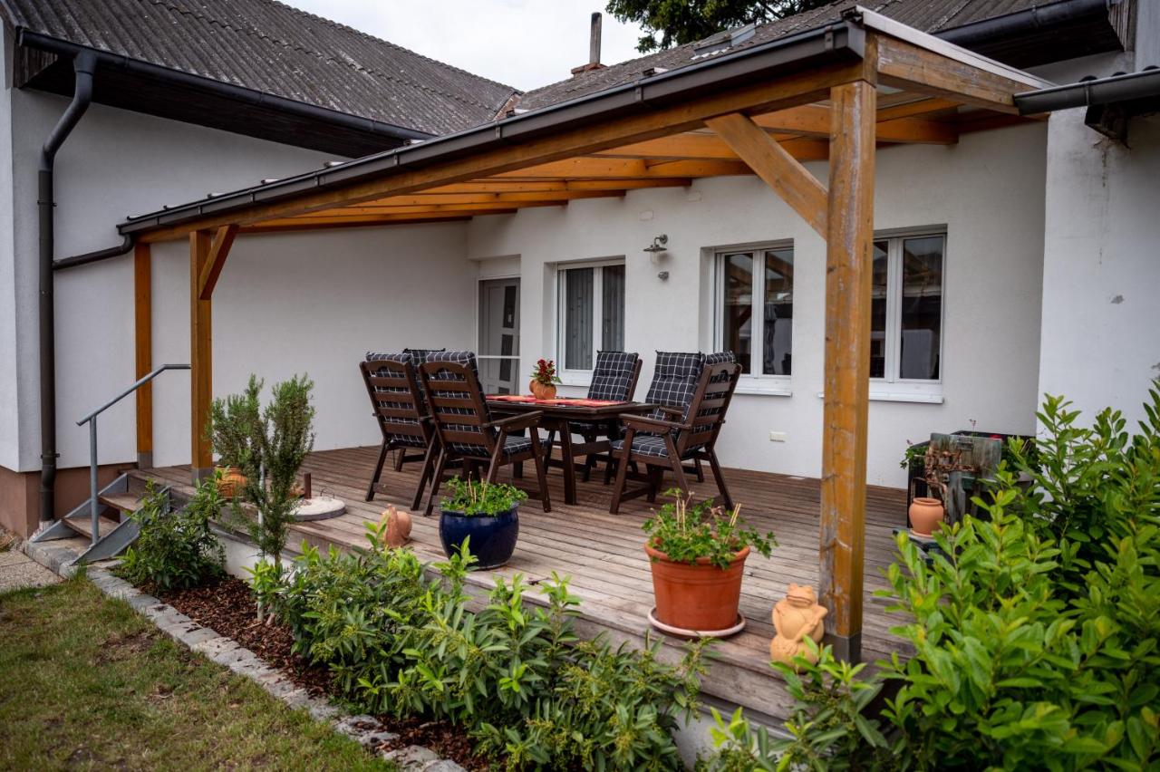 B&B Purbach am Neusiedler See - Winzerferienhaus Schuller - Bed and Breakfast Purbach am Neusiedler See