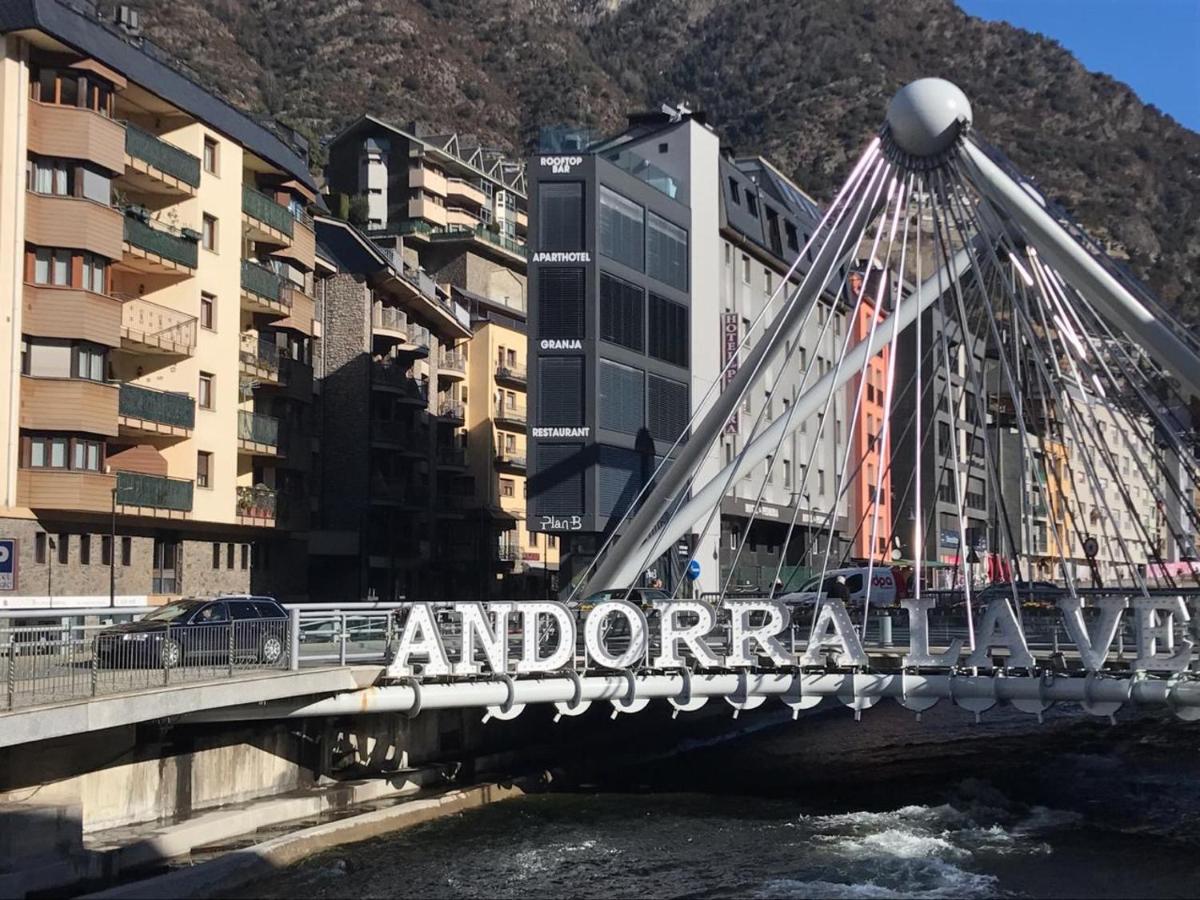 B&B Andorra la Vella - PLAN B City Center Aparthotel - Bed and Breakfast Andorra la Vella