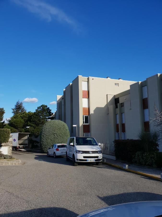 Magnifique vue baie et Cap Canaille Parking/Piscine - B&B