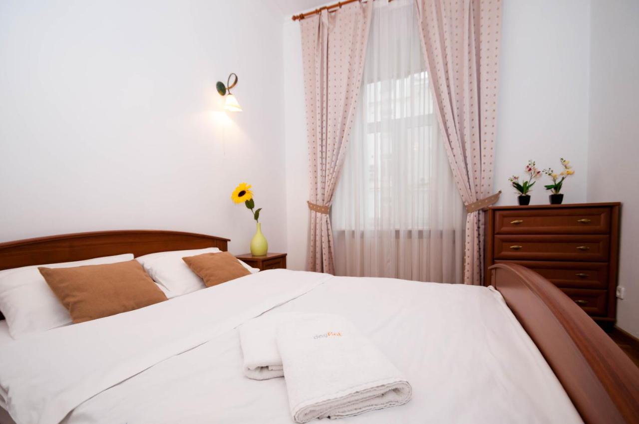 One-Bedroom Apartment on Shota Rustaveli 31b