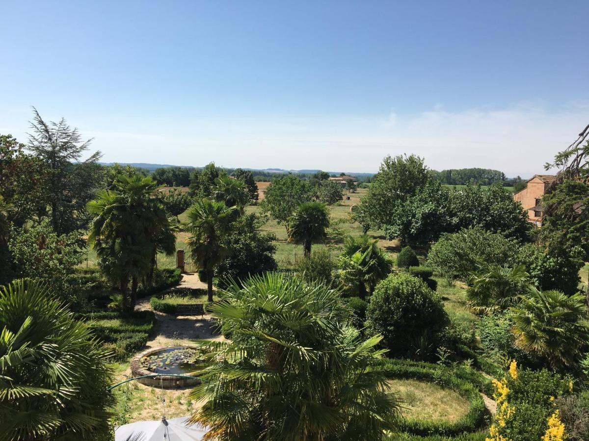 Domaine de Ménerque - petit château avec piscine - Chambres d’hôtes