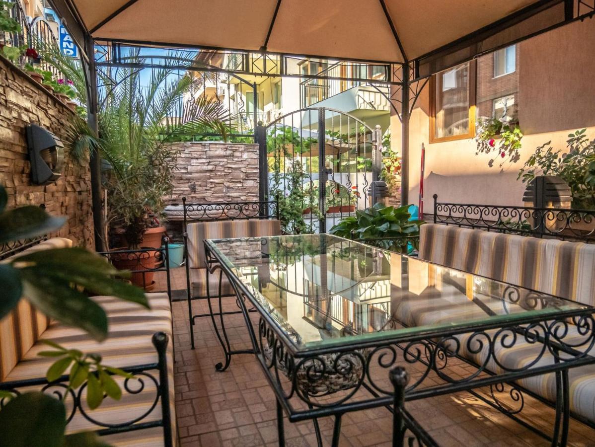 Къща за гости ДЕНИКА - B&B Sozopol