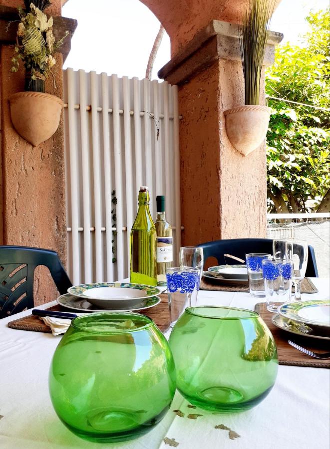 La tartaruga spiaggiata - Bilocale centrale a pochi metri dalla spiaggia - B&B Castelsardo