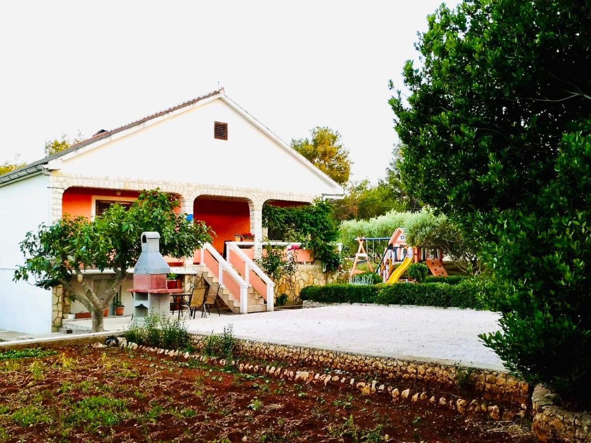 Kuća za odmor "Barbenjak" - B&B Vir