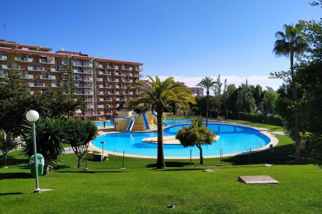 Benalmádena estudio JJupiter 250 m del mar con vistas al mar piscinas - Chambres d'hôtes Benalmádena