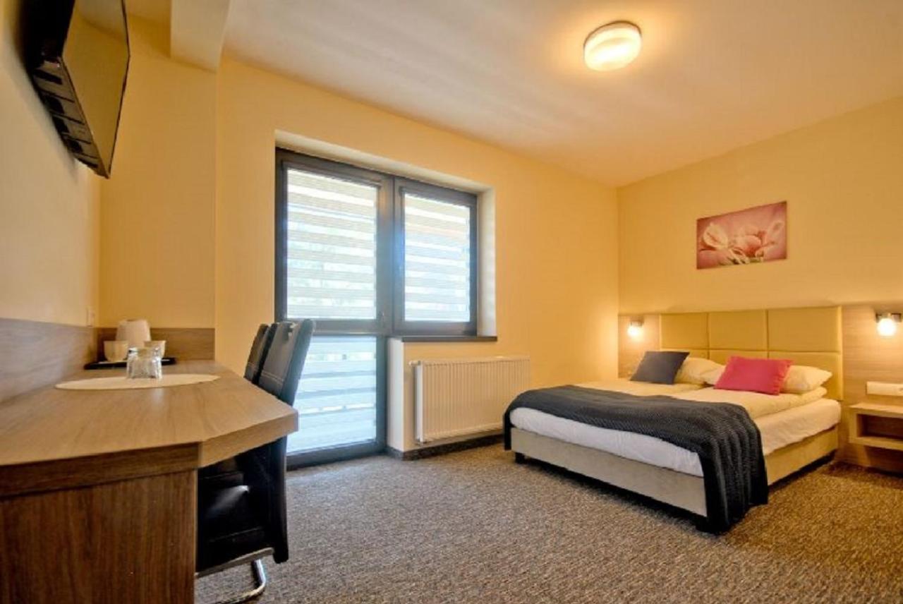 Großes Doppelzimmer