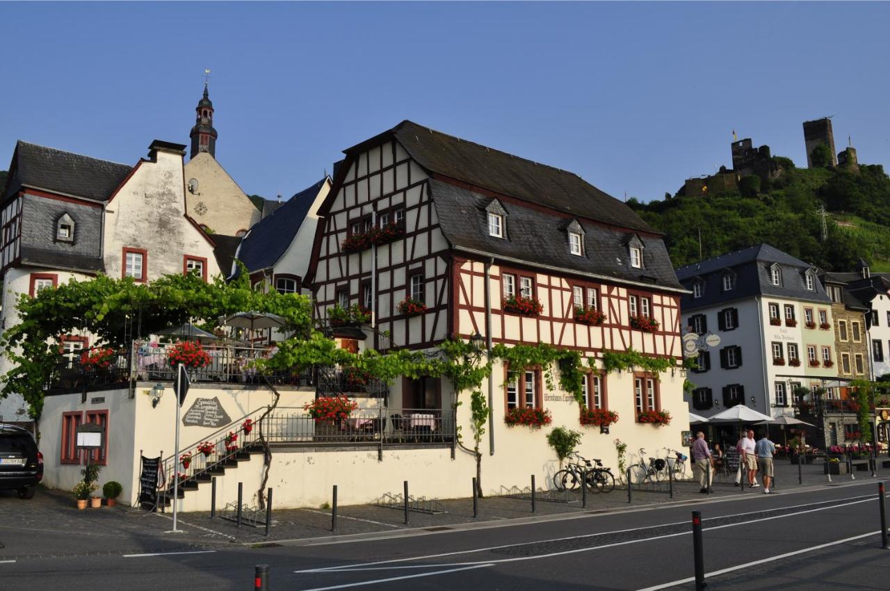 B&B Beilstein - Altes Zollhaus - Bed and Breakfast Beilstein