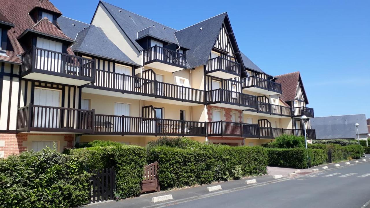 Charmante villégiature à 150m de la plage - B&B Cabourg