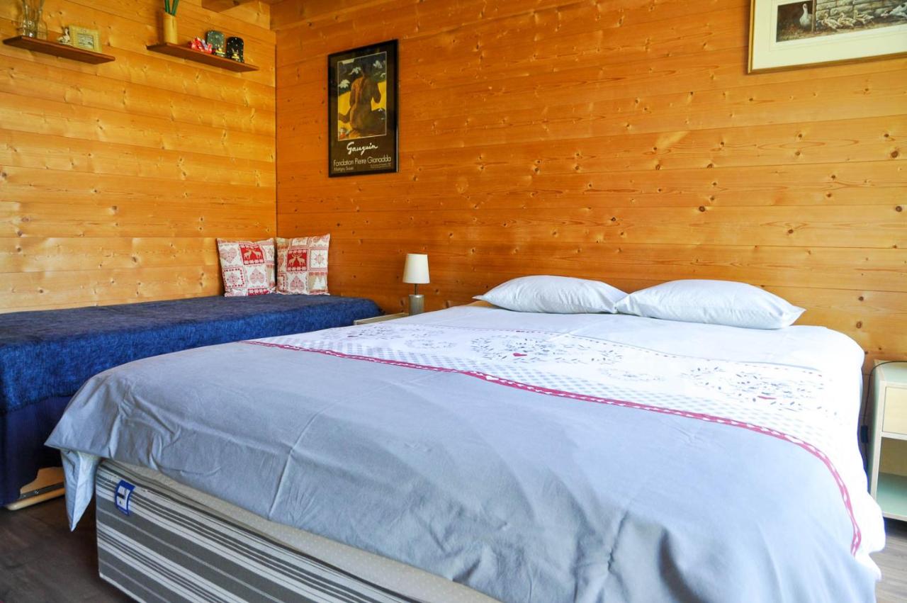 Tweepersoonskamer met 1 of 2 Bedden en Eigen Badkamer