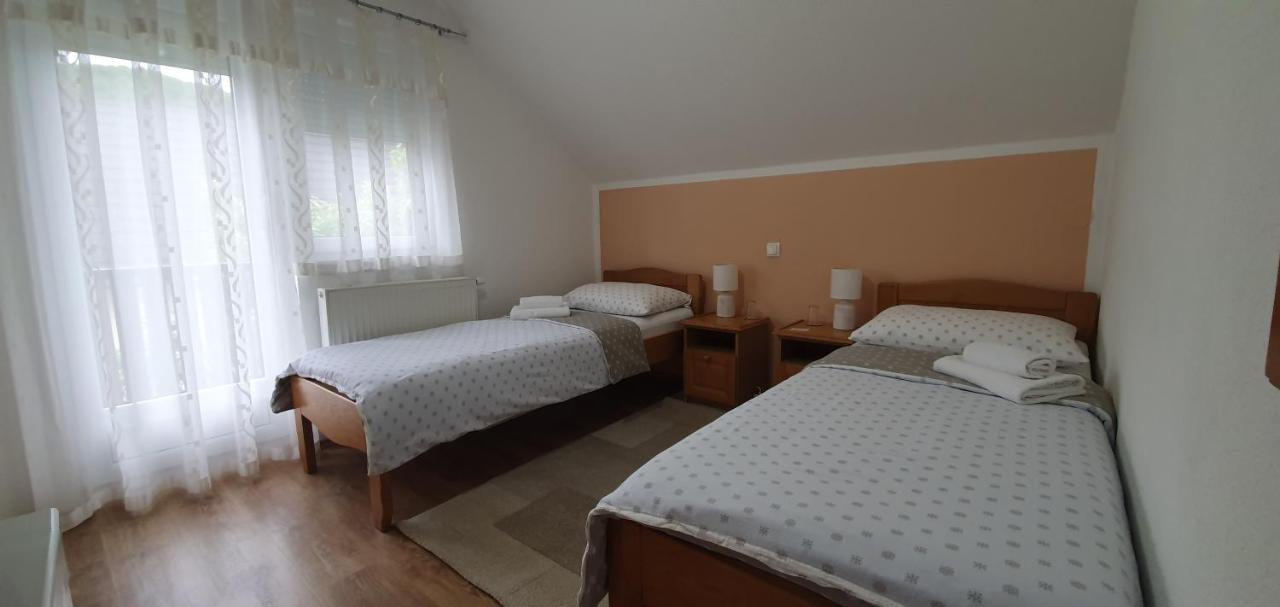 Zweibettzimmer