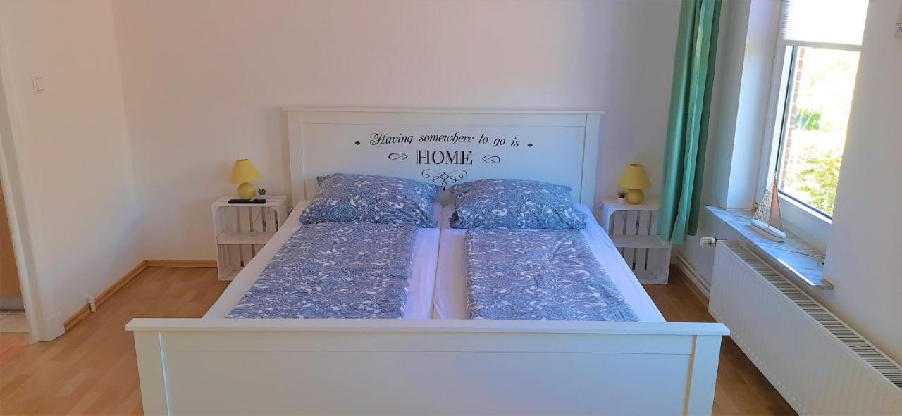 Doppel-/Zweibettzimmer mit Dusche