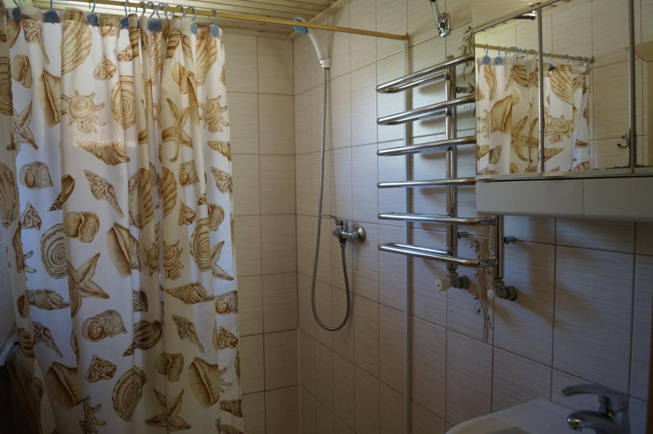 Будиночок в Карпатах - Bed and Breakfast