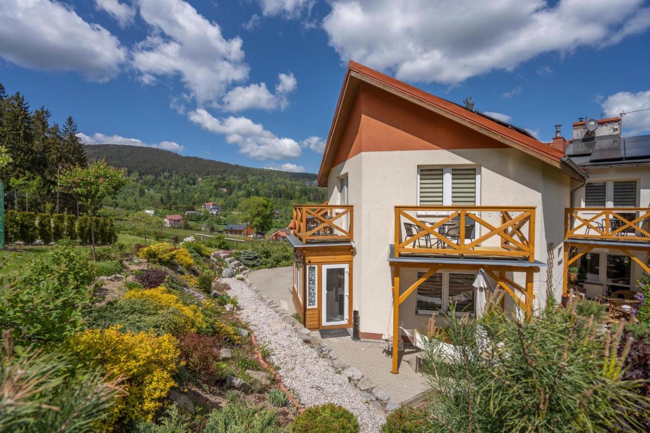 DOMINO - pokoje i apartamenty - B&B Szklarska Poręba