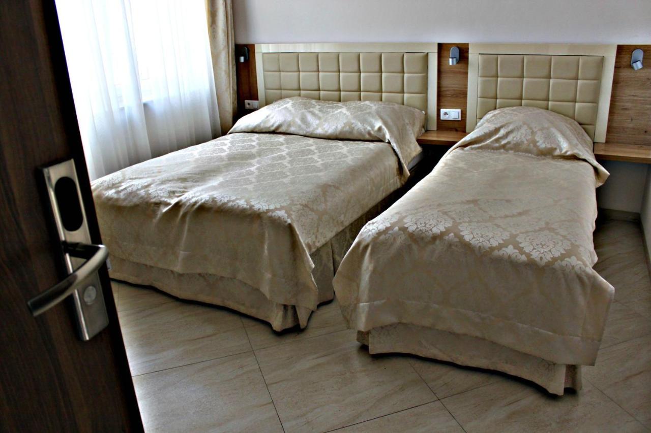 Triple Room with Shower