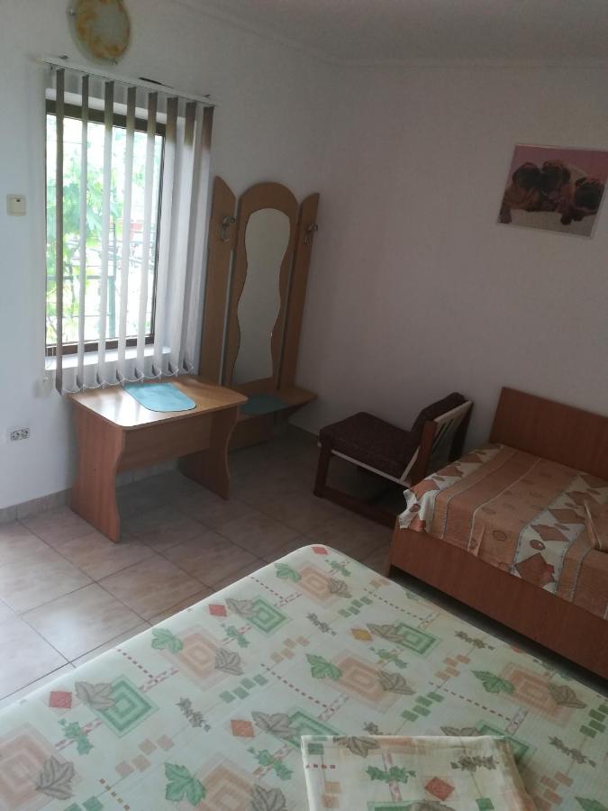 Standard Double Room with Shared Bathroom