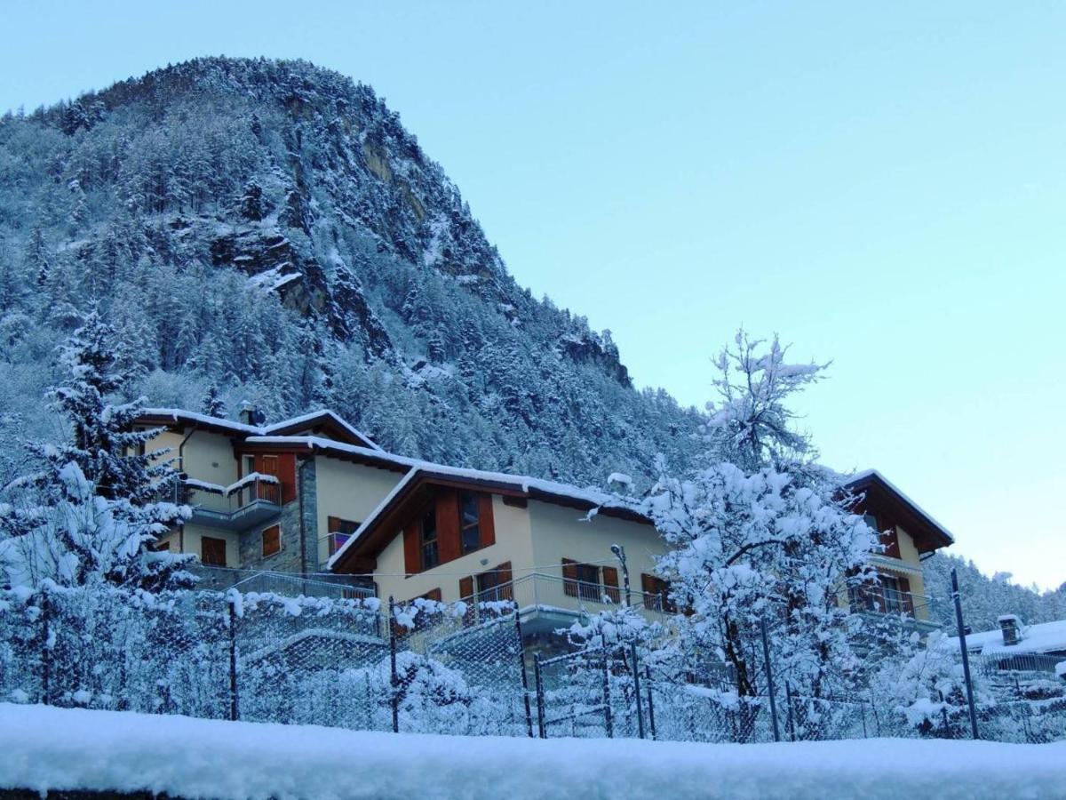 La vista sulla Valmalenco - B&B Lanzada