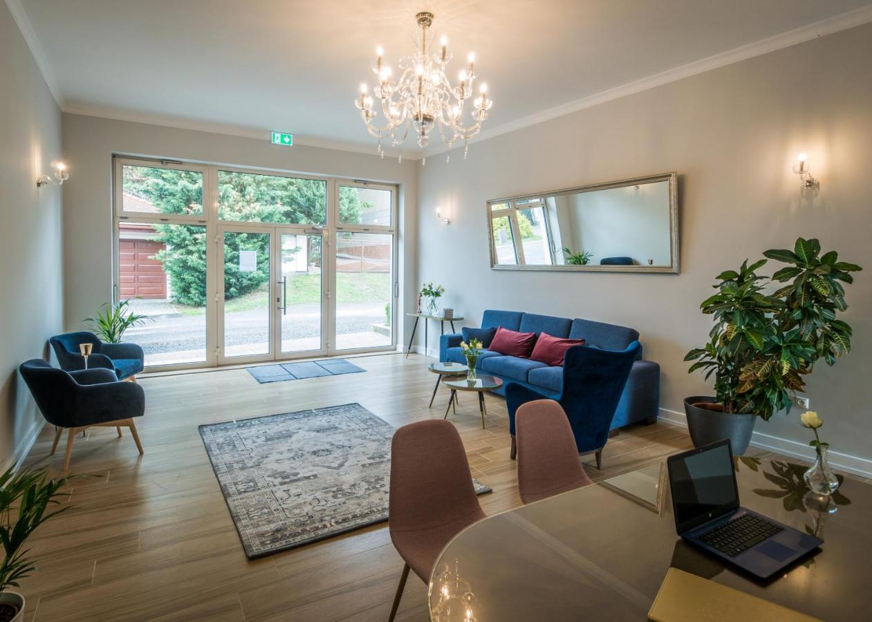 AM Kaštieľ Penzion - B&B