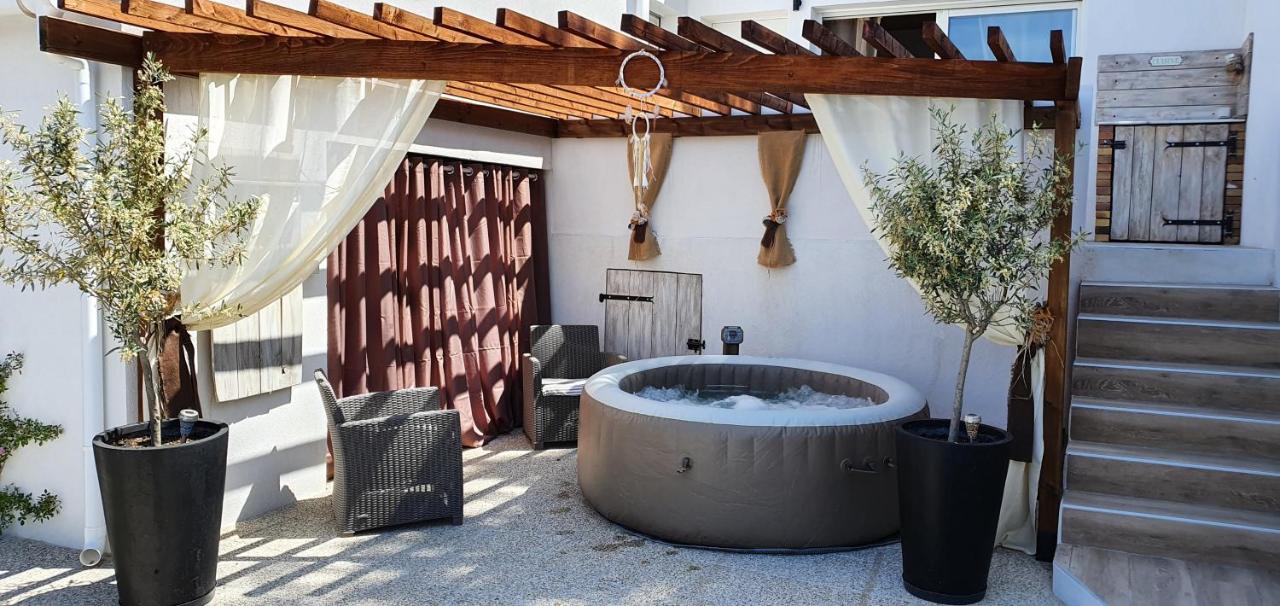 B&B Correns - Villa T3 à 10' de Cassis SPA - Jacuzzi - Bed and Breakfast Correns