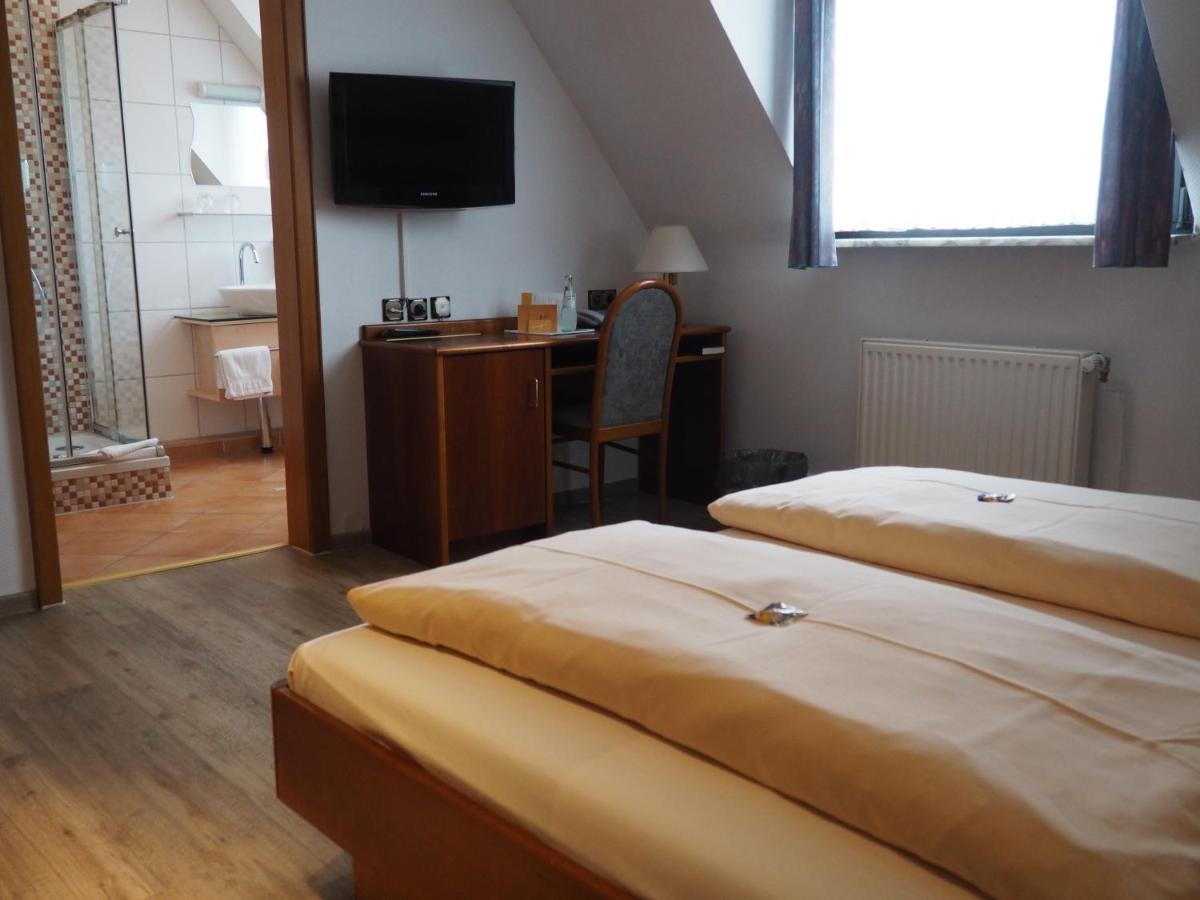 B&B Korschenbroich - Hotel Bienefeld - Bed and Breakfast Korschenbroich