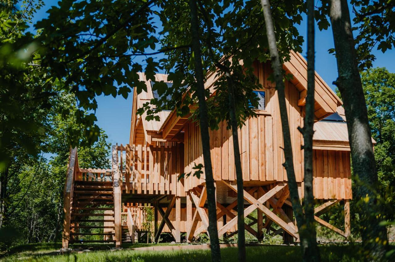 Les cabanes du Dauphiné et logis à la ferme - B&B