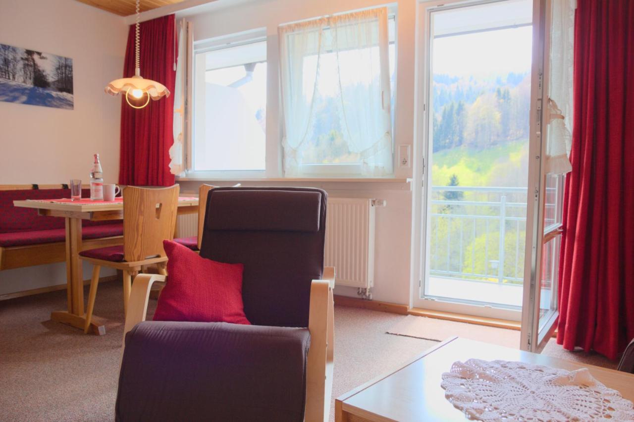 Apartment mit 1 Schlafzimmer, Balkon und Gartenblick