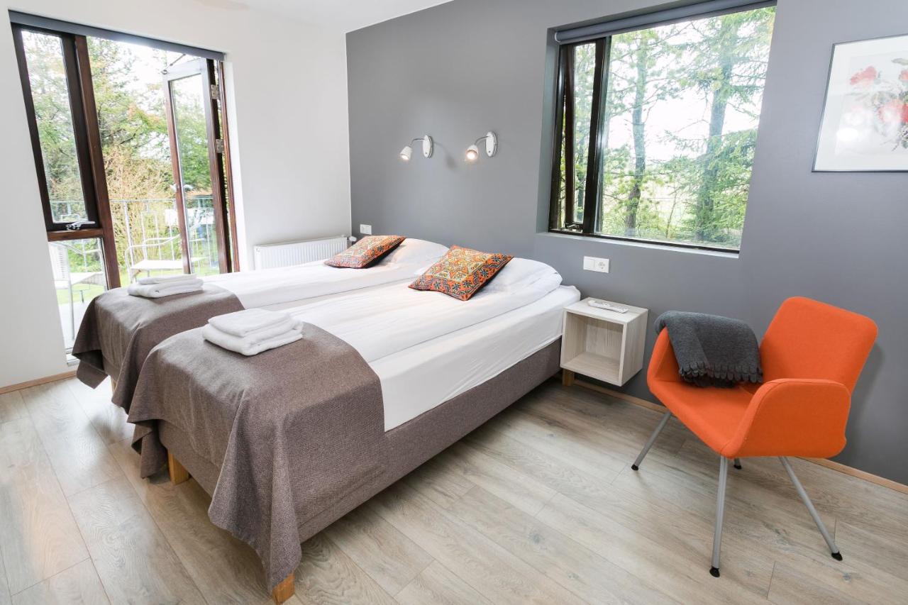 Tweepersoonskamer met Gedeelde Badkamer