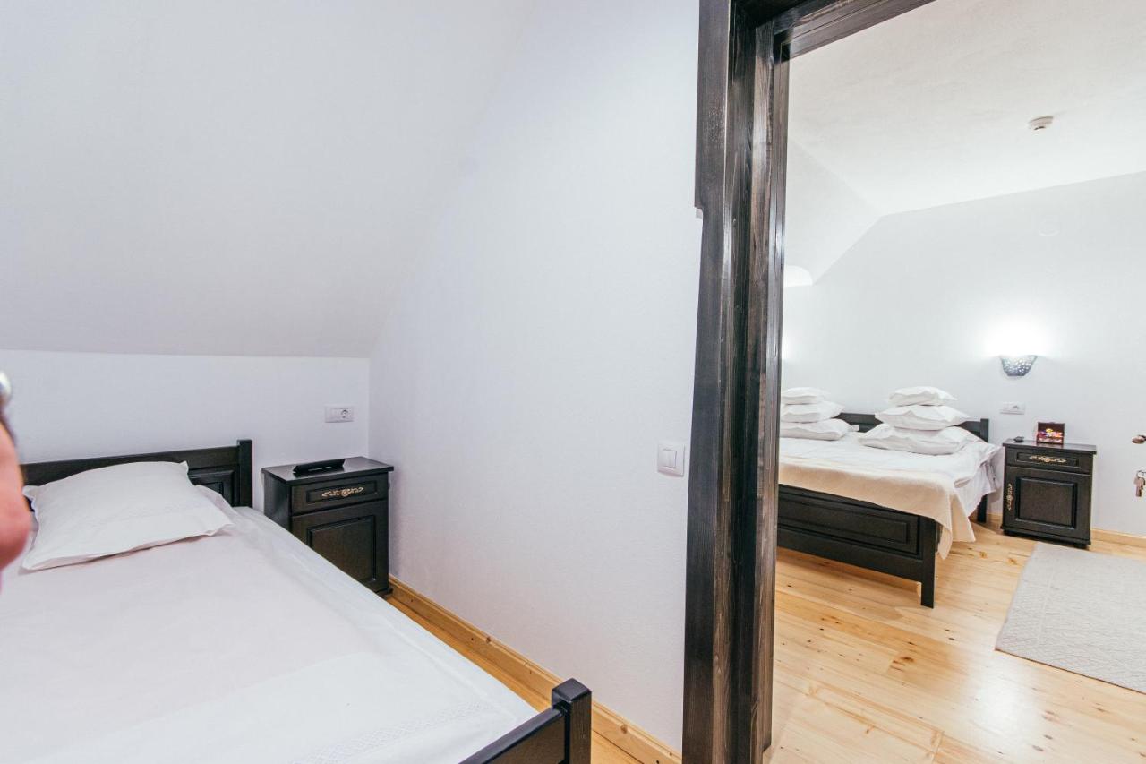 Chambre Triple – Vue sur Montagne